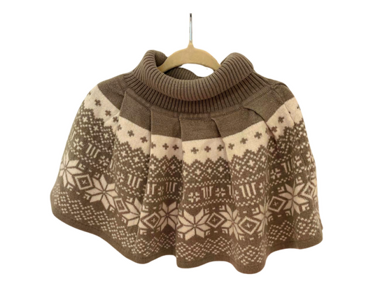 Young Dimension knitted cape