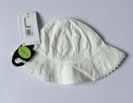 M&S White crochet sun hat - BRAND NEW